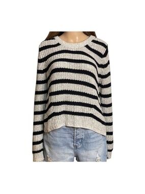 Cable-knit Crewneck Sweater Women’s Medium Black & Beige/Ivory Size Medium